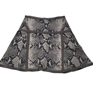 Diane Von Furstenberg Skirt Flote Gray Black Snakeskin Python Skater Mini Sz M